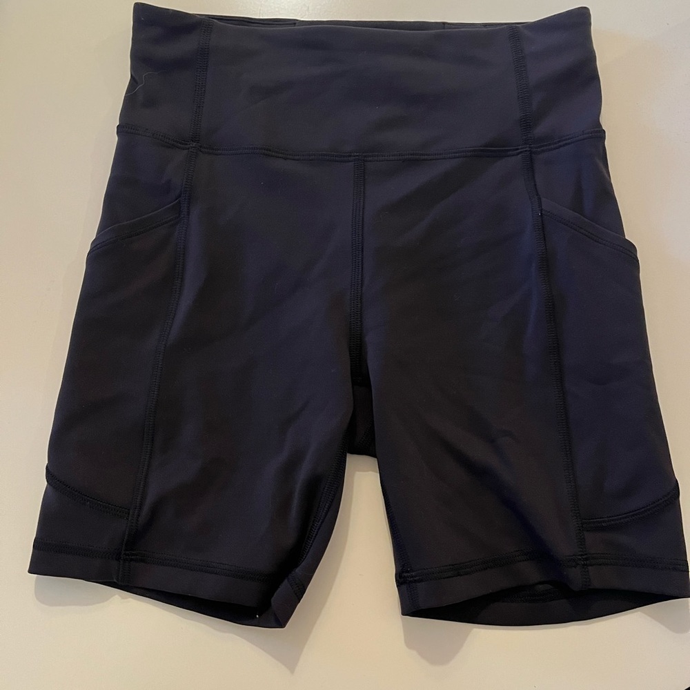 Lululemon Invigorate HR Short 6"